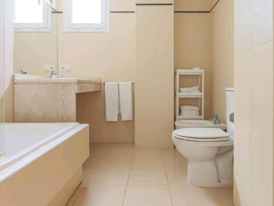 La Algaba Alojamiento Con Piscina Y Parking En Sevilla מראה חיצוני תמונה
